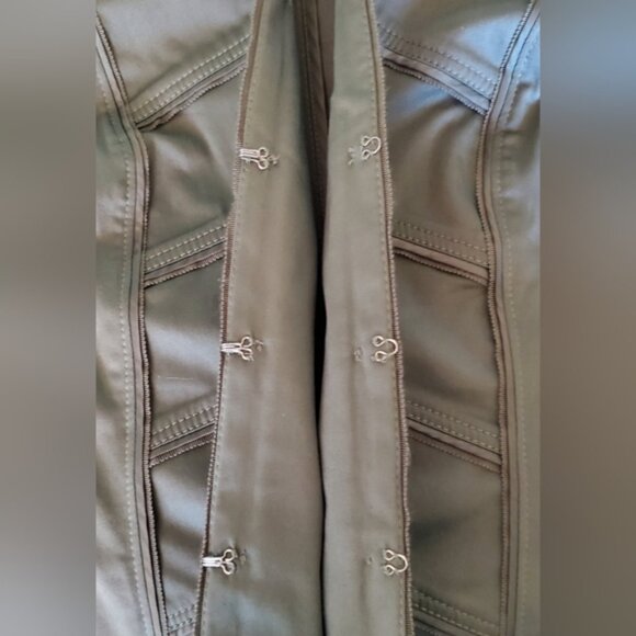 White House Black Market Olive Military Style Cropped Jacket 3/4 Sleeve Size 12 - Picture 5 of 8